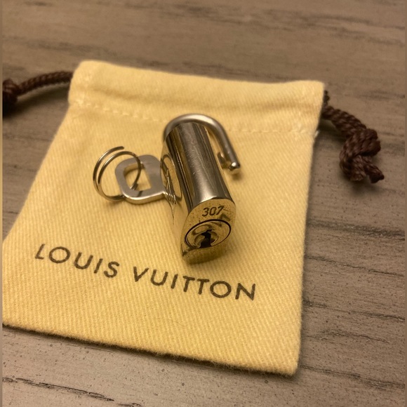 Authentic Louis Vuitton Silver padlock & key set #307 - Picture 8 of 11